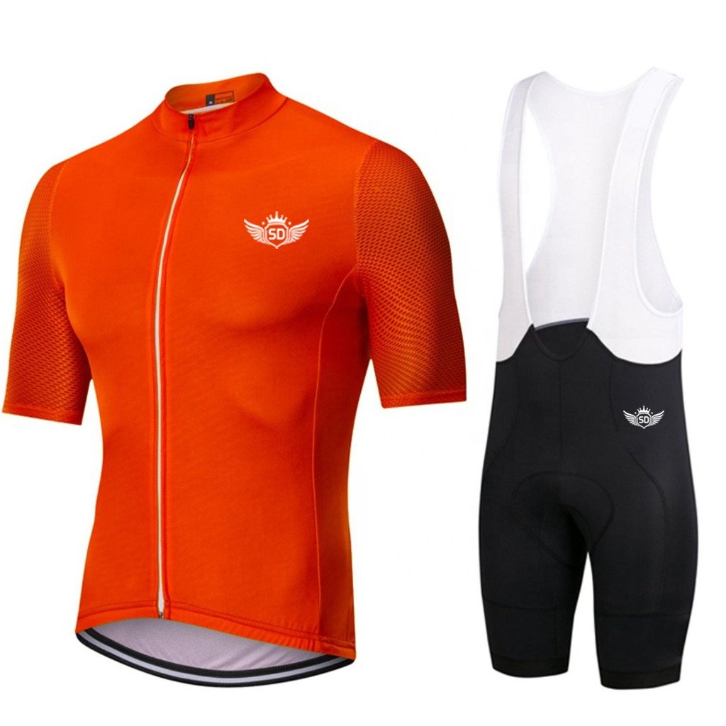 1 Cycling Uniform - Image 1